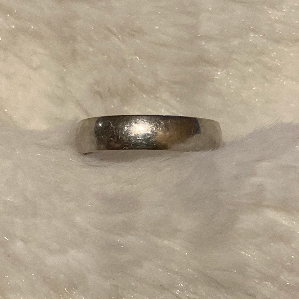 10k white gold SOLD